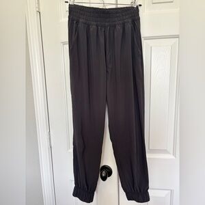 Vuori Black Joggers